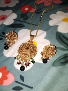 Pendant Set