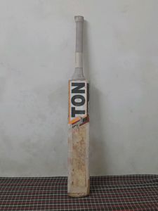 Ton Leather Premium Kashmiri Willow Bat