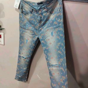 Zola Floral Jeans ,, ₹550