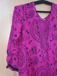 Rose &amp; Black Straight Kurta