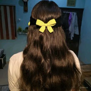Handmade crochet hair clip bow 🎀