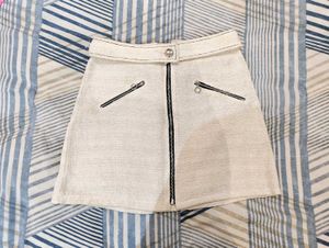 Zara Basic Miniskirt In off-white With Zip Detail