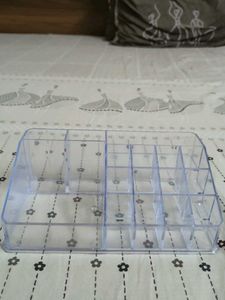 16 compartment cosmetic organizer