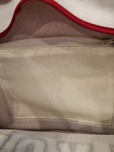 Red Roxy Purse ♦️⬜