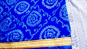 Bandhani saree blouse