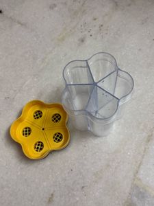 🆕 4-Section Spice Container