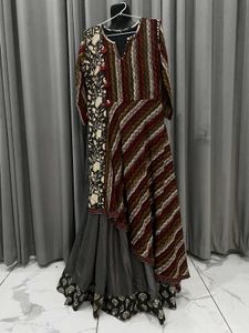 Ethnic Dresse For Girls