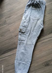 Cargo Jeans