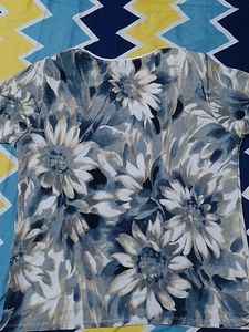 NAYAT T-SHIRT