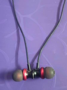 BLUETOOTH EARPHONES