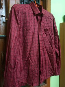 1 time used Regent Corporate Shirt L size ( The Perfect shirt for men) need Ironing only it wil look 100 %l new