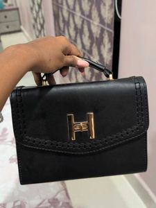 Chic Black Handbag