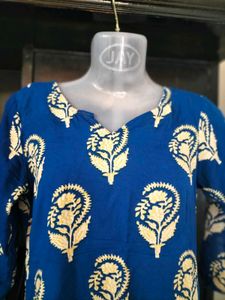 Women Trending Latest Rayon Printed Short Kurti