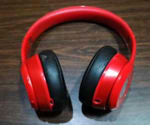 Beats Solo 2 Headphones for iPhone and Android