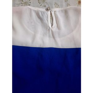 Women&#39;s Blue Top