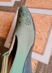 Girls&#39; Footwear