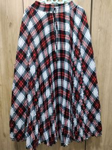 Tight Pleated Full Length Skirt