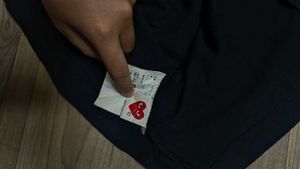 PLAY Comme des Garcons T-shirt