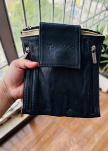 Leather Sling Bag with multip zip pouch