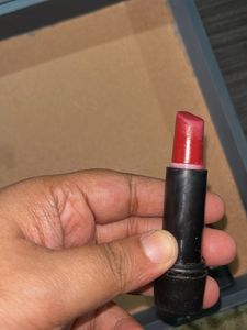 Elle 18 Matte Lipsticks