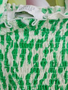 (566)Green Print Smocked Tube Top