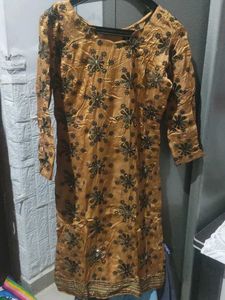 girls High quality silk kurtis.