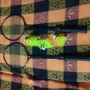 Badminton Racket Set with Shuttlecocks