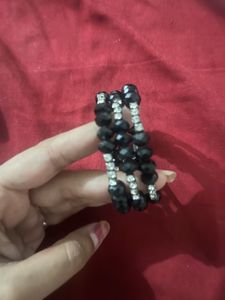 Black Beaded bracelet with free hairclip
