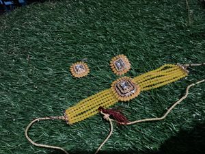 Necklace &amp; Earring Set