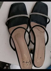 Total 5 Clothes+ 2 Heel