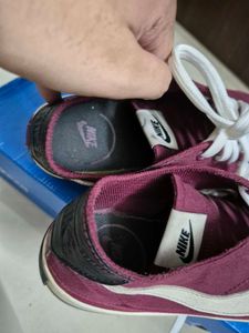 Nike Court Low Sneakers - Maroon Original