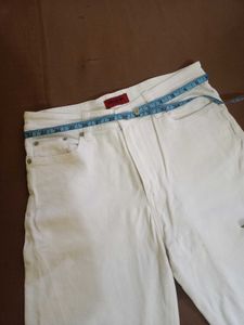 white jean