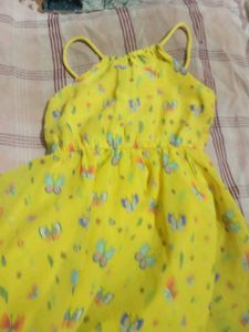 Lovely Sleevless Frock