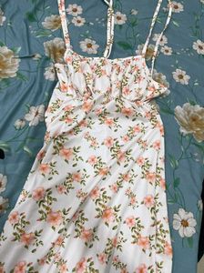 Pinteresty Floral Bodycon Dress🌸
