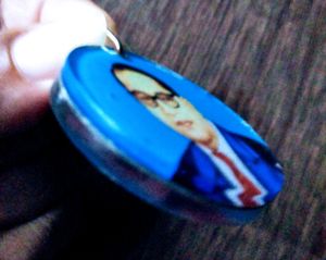 Laminate Keychain Design