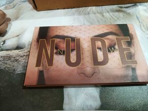 Nude Eyeshadow Palette