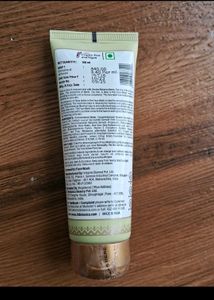 St Botonica Facewash Any 1
