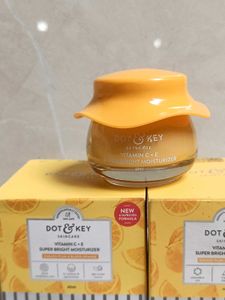 Dot&Key Vitamin C+E  Super Bright Moisturizer