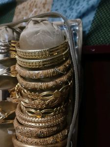 Golden kanganSetpolish kabhi nahin jayegi gold loo