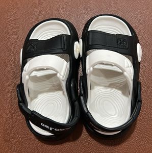 Kids Black &amp; White Sandals