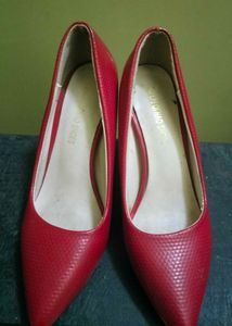 Red Pointed Heels