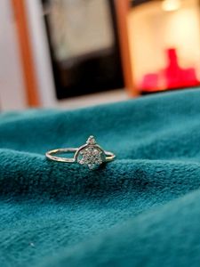 ✨👀 Sterling Silver Ring 🥰💍🌸