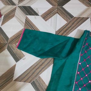 Elegant Green Embroidered Kurta bilkul new h