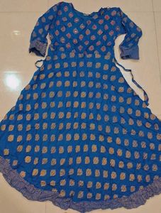 Blue Embroidered kurta