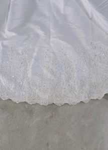 Elegant Wedding Gown
