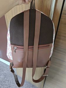 Zouk Floral Print Backpack