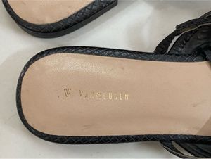 Branded Flats