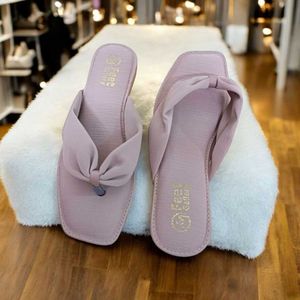 Pink Bow Thong Sandals