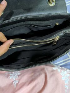 Elegant Black Handbag