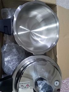 2 Pigeon Inox Stainless Steel Cooker